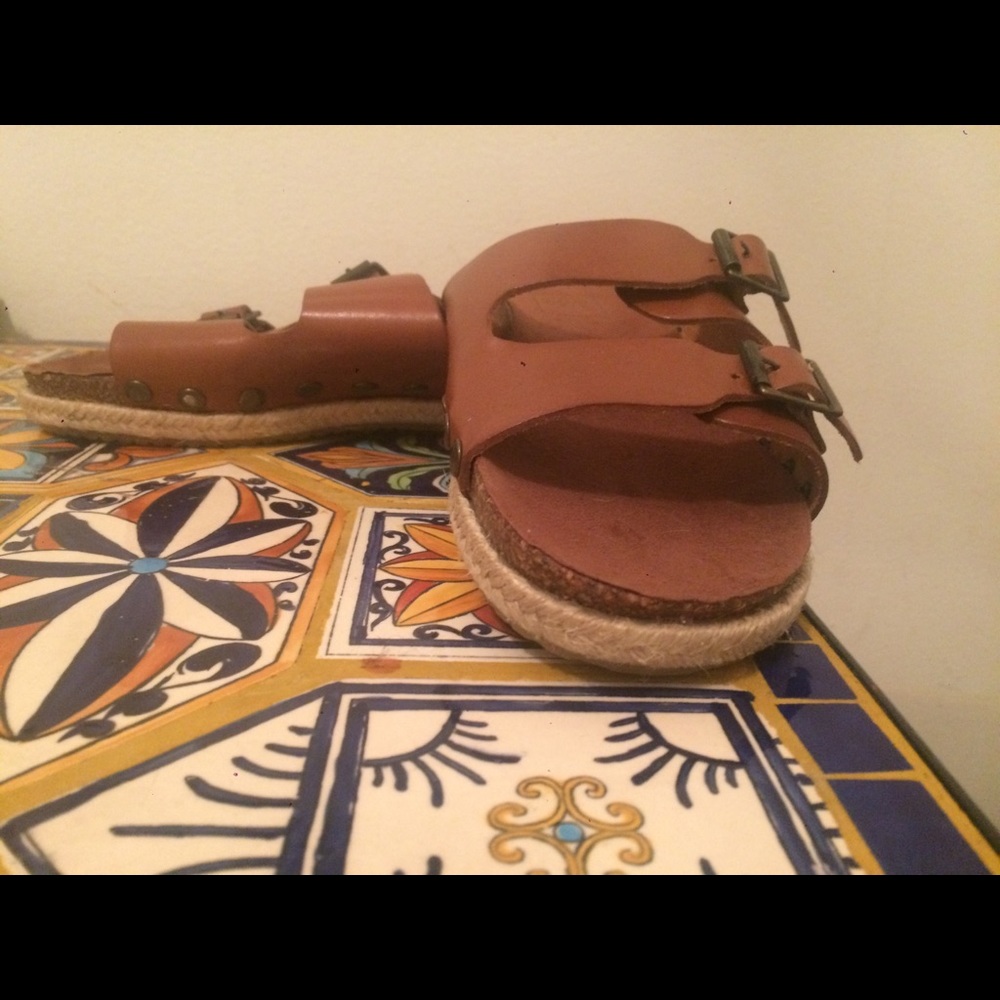 Sandals never been worn